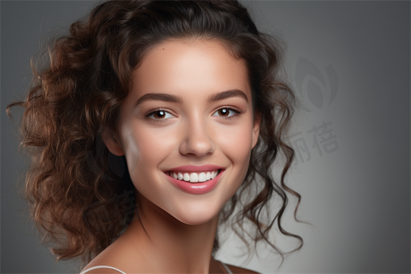 北京笑傲斯麦口腔医院价目表一览!2023补牙费用详细_医生资料公开