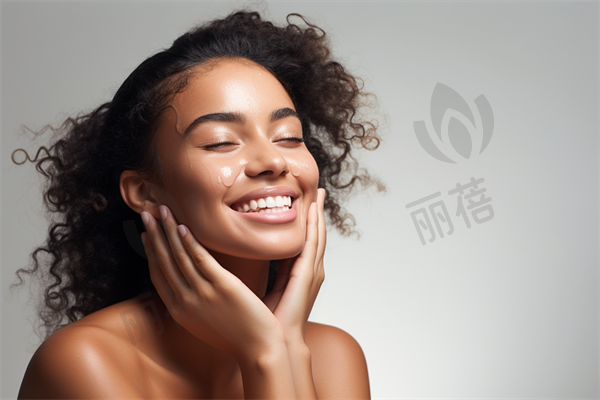 如何有效去除眼袋和鱼尾纹?有哪些实用的方法?