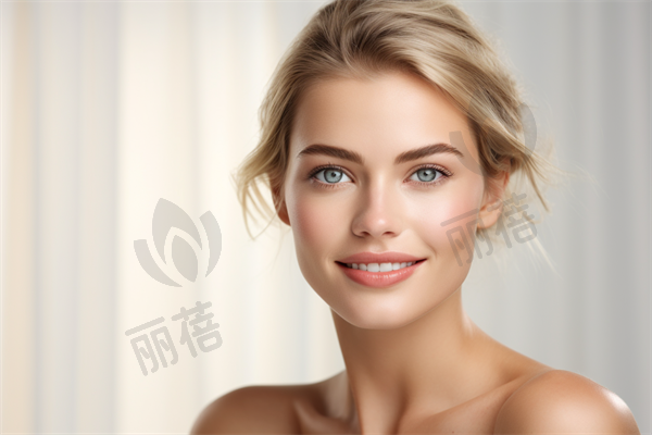 北京南加整形美容门诊部DGS内经路去脂去眼袋术/外切眼袋术价格为9800元起,现优惠价仅需7800元起,机会难得,尽享美丽。