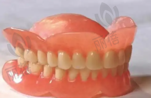洗牙服务特色